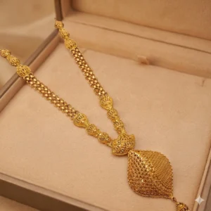 leafy gold necklace